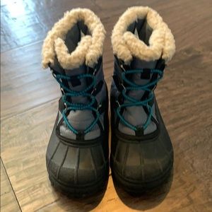 Boys winter boots